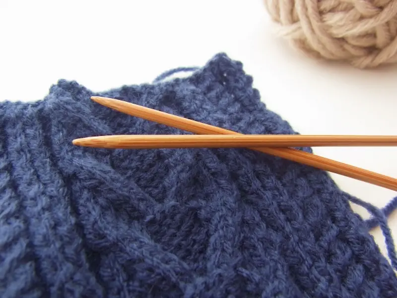 編み棒と毛糸